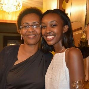 Meet your Posher, Esperance